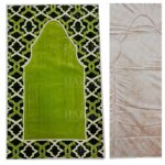 Matpad 007 Green Beautiful Islamic High Quality Padded Prayer Mat With Matching Quran Cover Set (1)